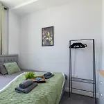 Open Mind Property - Cosy Apartment With 2 Beds