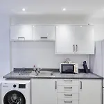 Coastal Comfort For 5