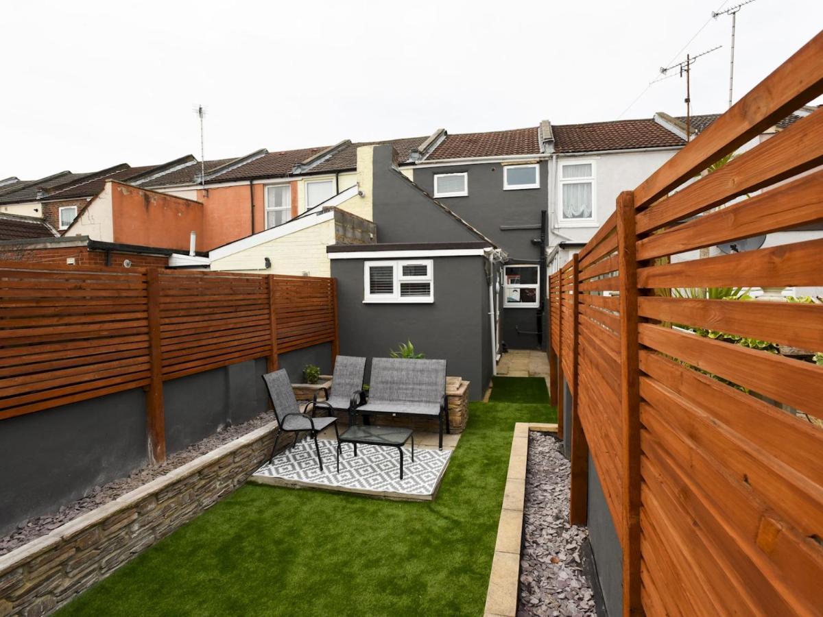 Pass The Keys Newly Refurbed 3bed 2bath House In