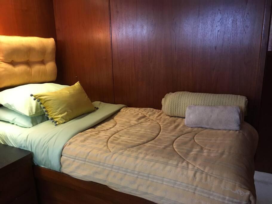 Botel Super Yacht Temptation With A Hot Tub Jacuzzi On The South Coast Uk Portsmouth