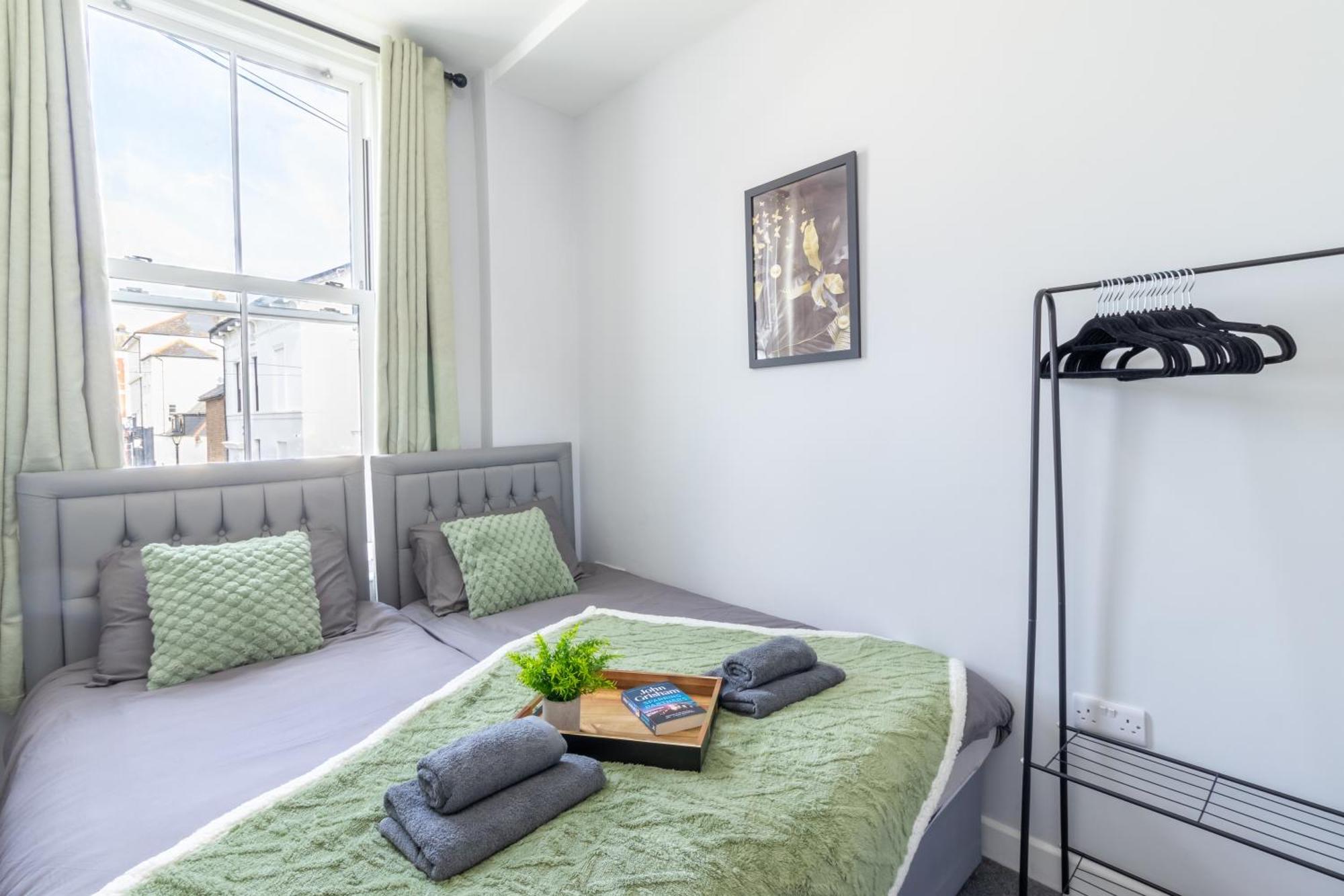 Open Mind - Cosy With 2 Beds Apartment Portsmouth