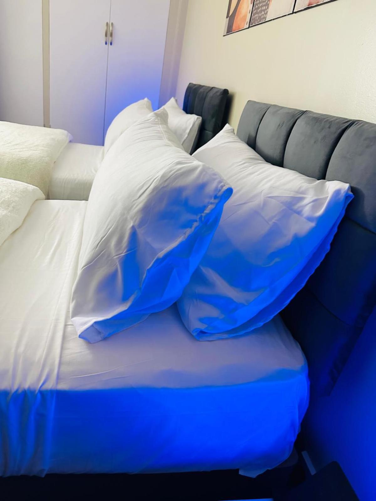 A Quiet In A Well Furnished Close To Gun Wharf Quays Apartamento Portsmouth