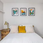 Coastal Southsea Beach House Pass The Keys