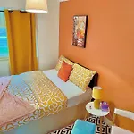 Kaly- Relaxing Garden, Central, Close Parking, Near Portsmouth Harbour Train Station, Gunwharf Quays, Southsea