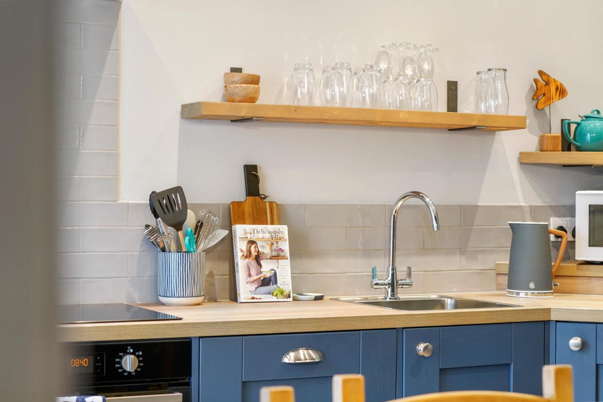 Casa de férias Blue Puffin Stays: Spacious 3-bed Townhouse With Free Parking