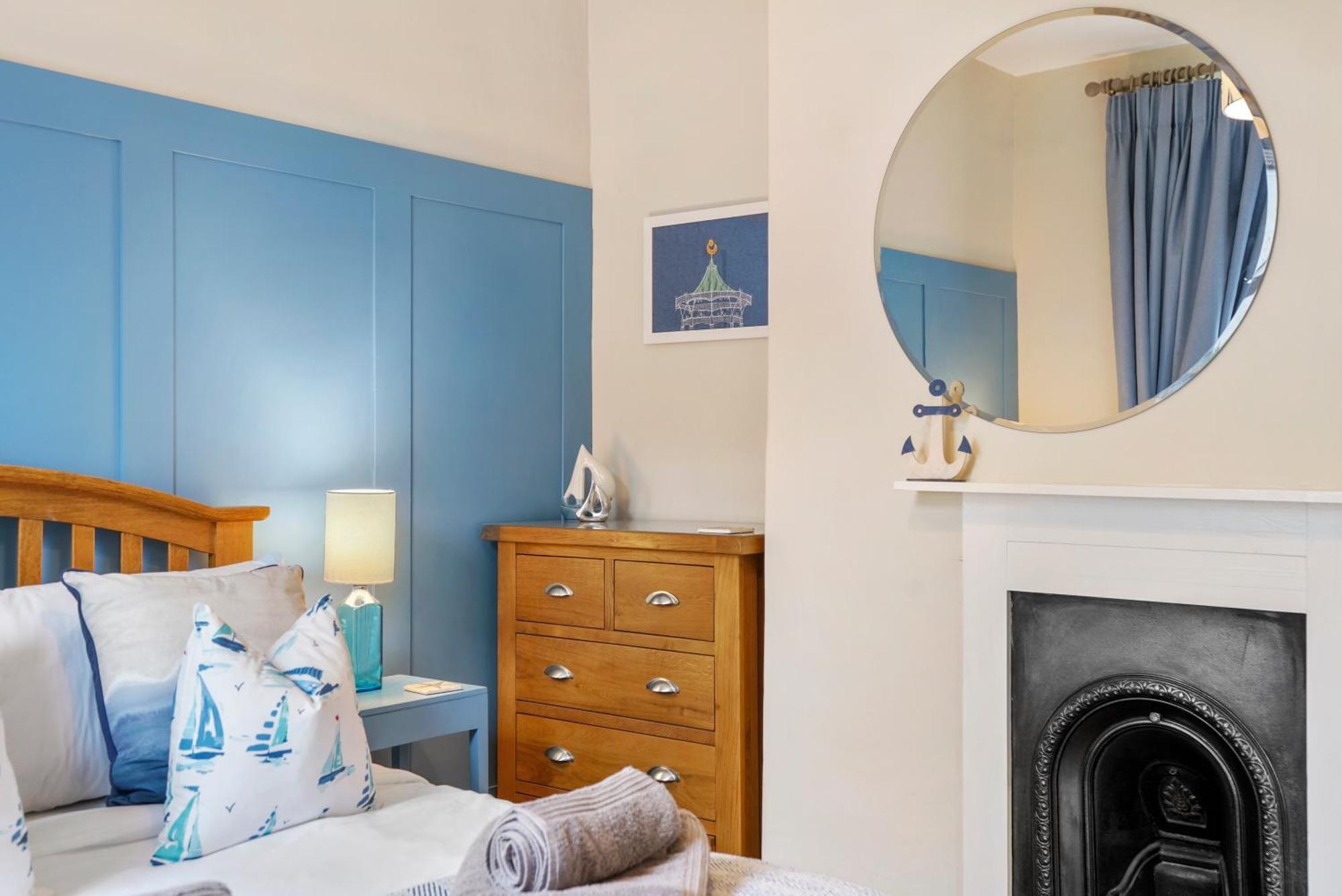 Blue Puffin Stays: Spacious 3-bed Townhouse With Free Parking Casa de férias