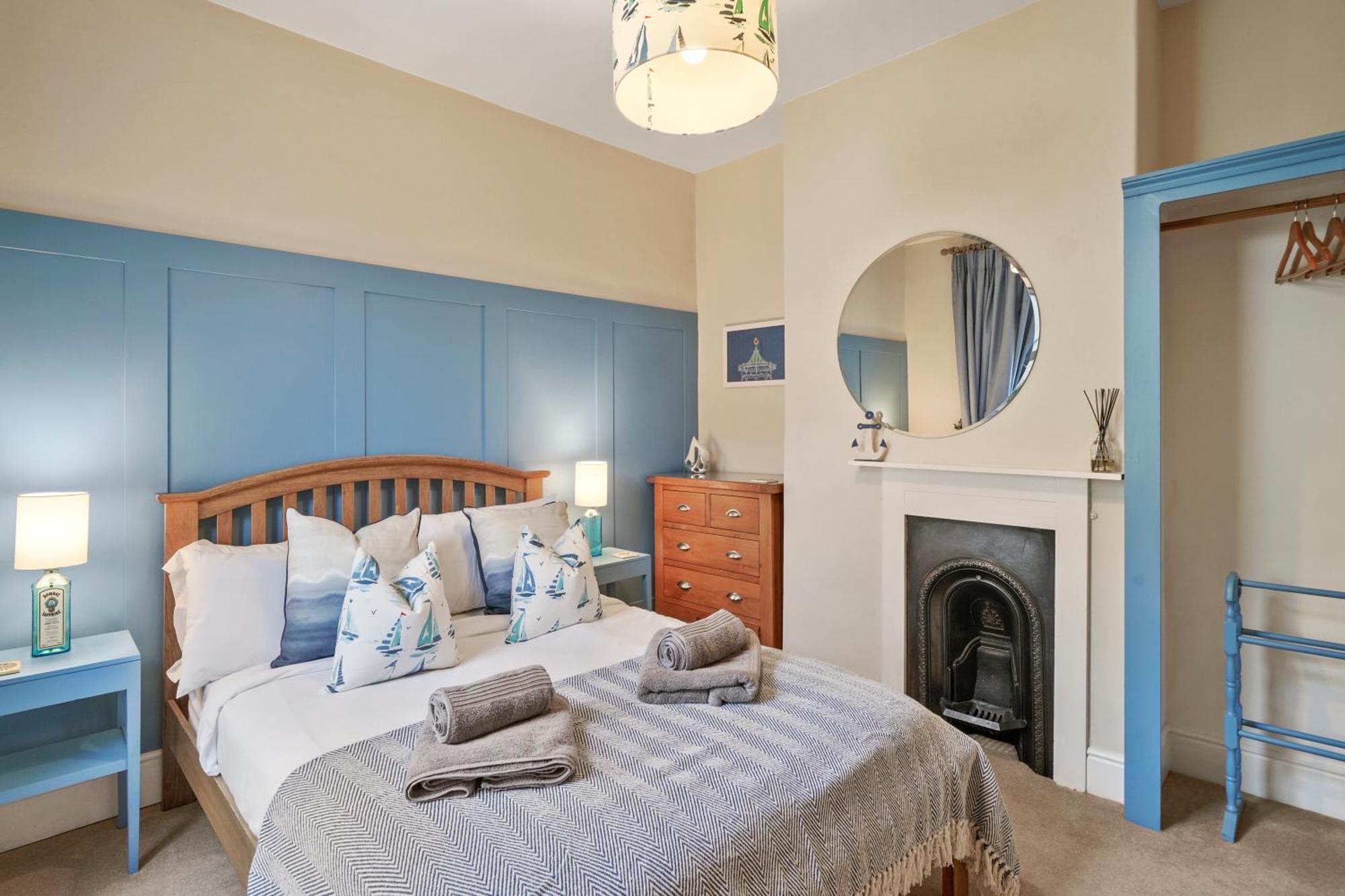 Blue Puffin Stays: Spacious 3-bed Townhouse With Free Parking Casa de férias Portsmouth