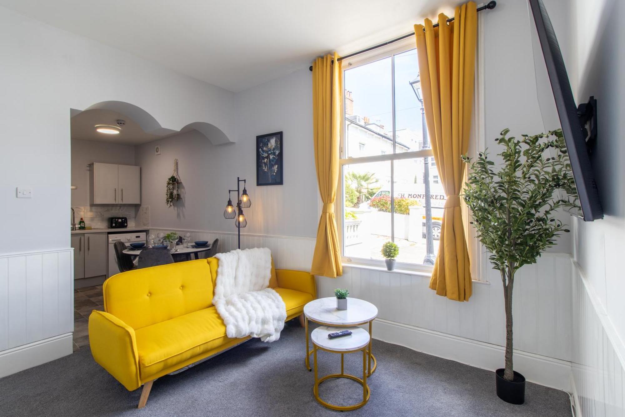 Open Mind - Cosy With 3 Beds Apartment *