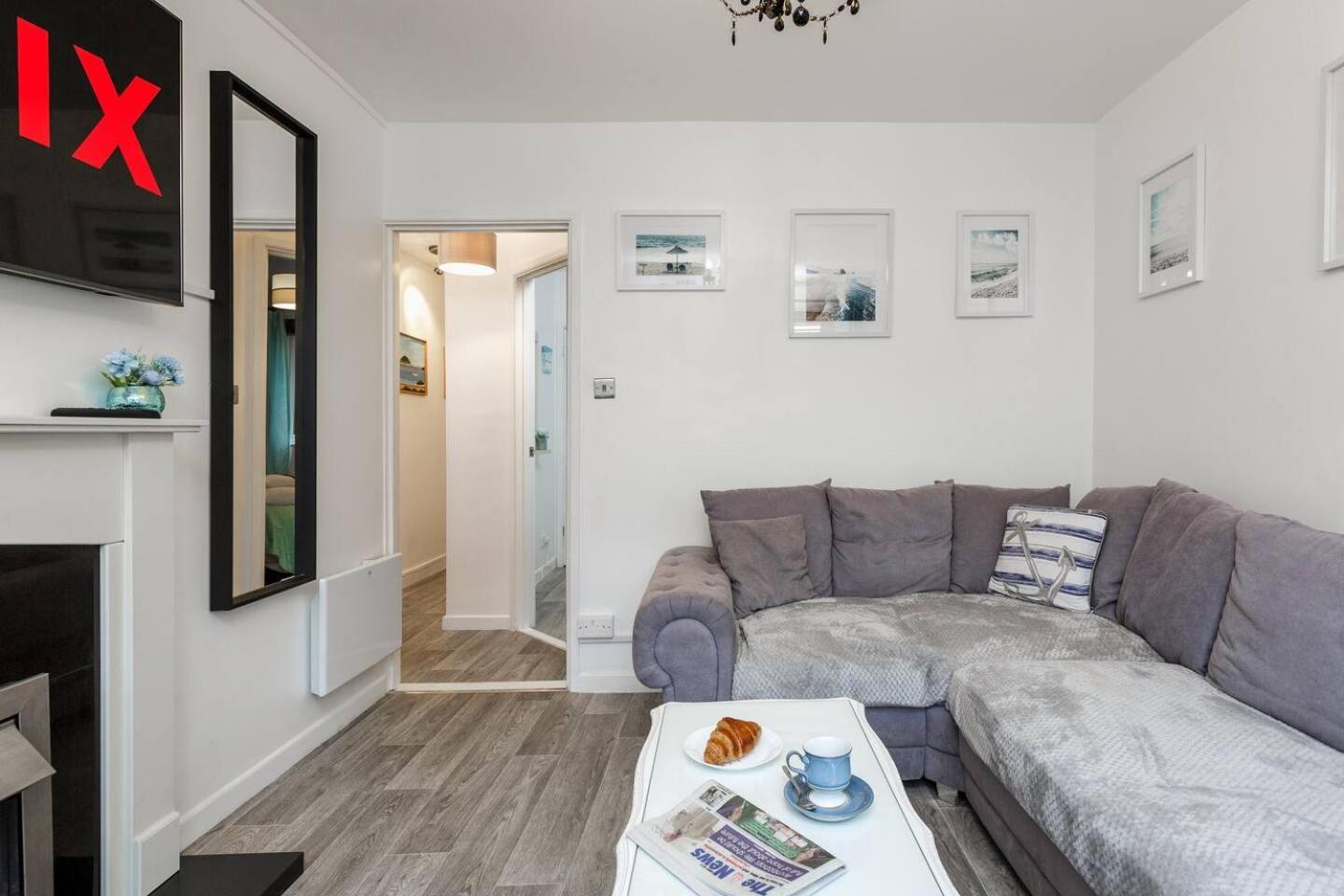 Eastney Escape Apartment
