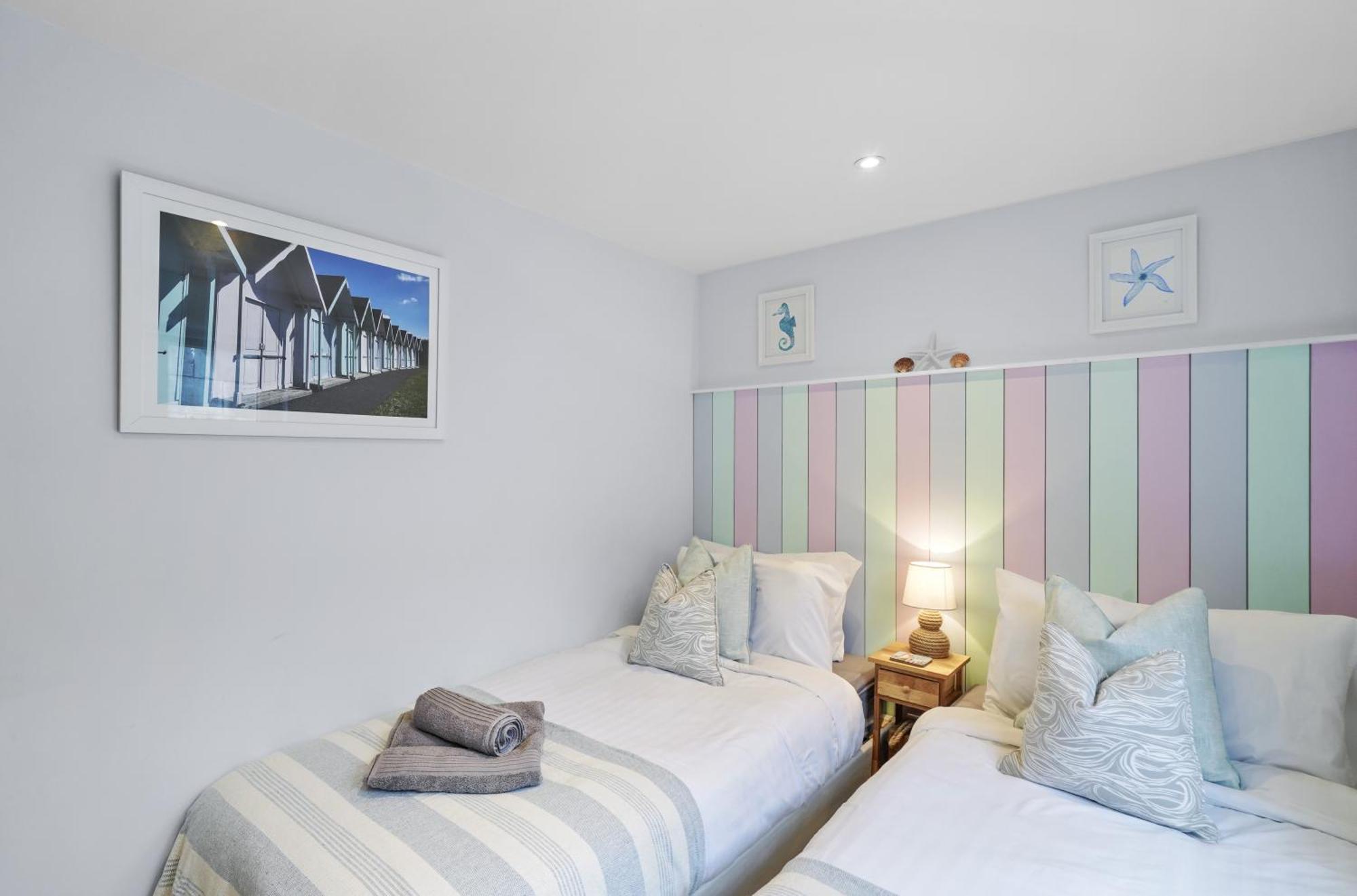 Blue Puffin Stays: Spacious 3-bed Townhouse With Free Parking Casa de férias Portsmouth