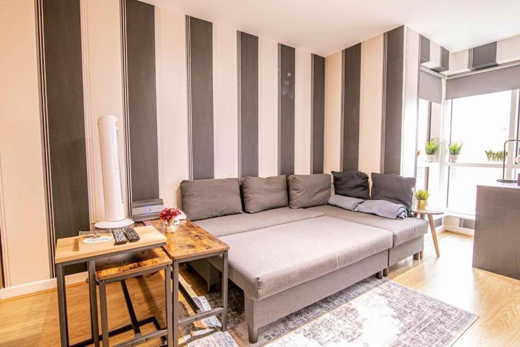 Stunning Flat At Gunwarf Quays *