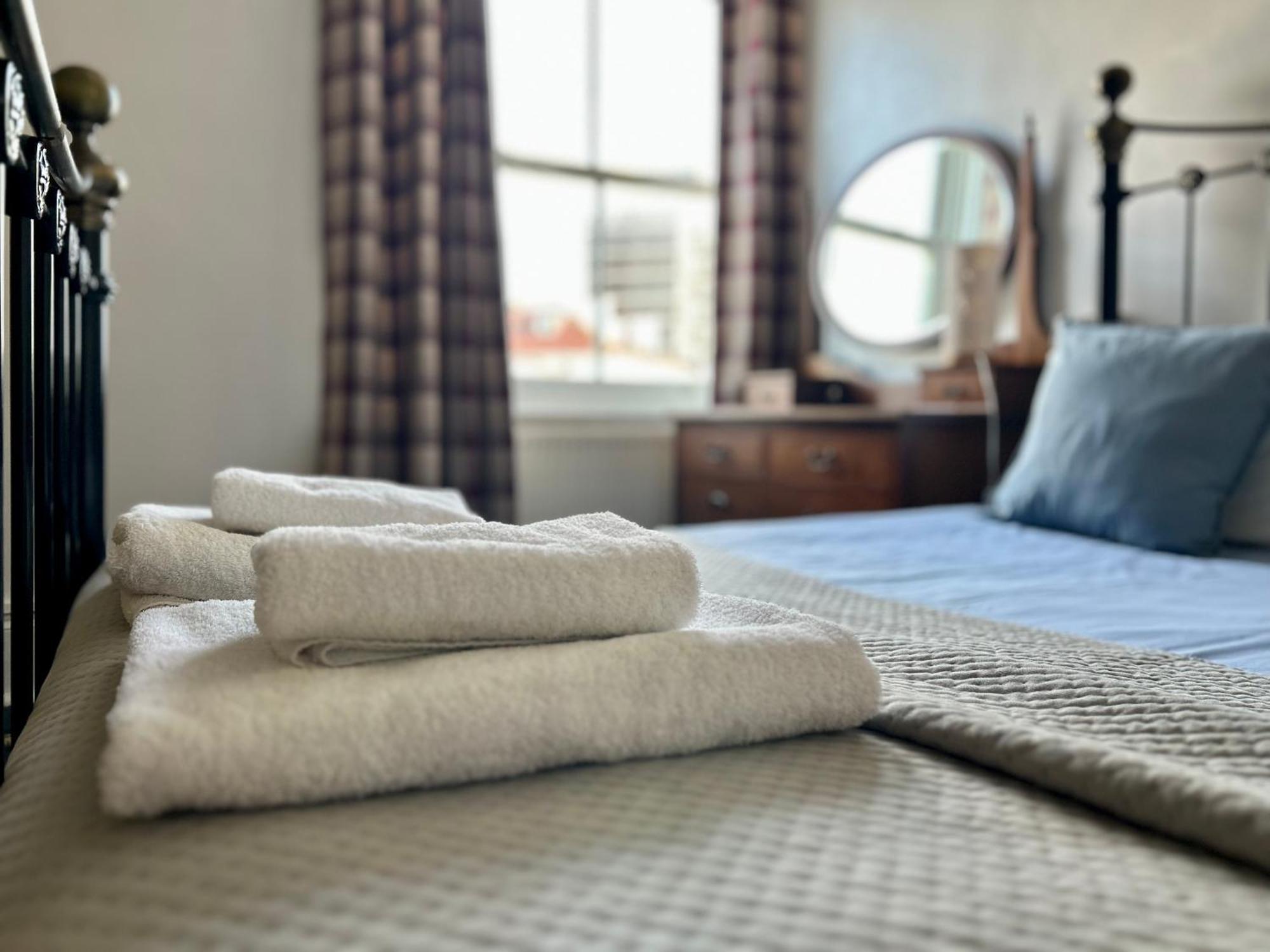 Guest house Clarence Quarters Self-catering *