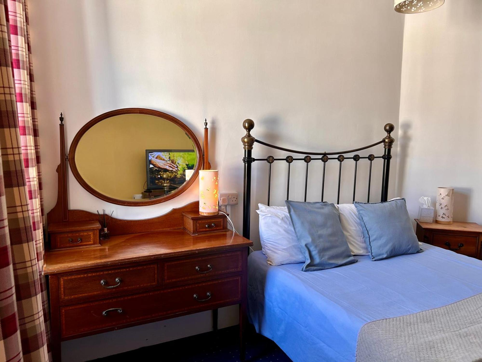 Clarence Quarters Self-catering Guest house