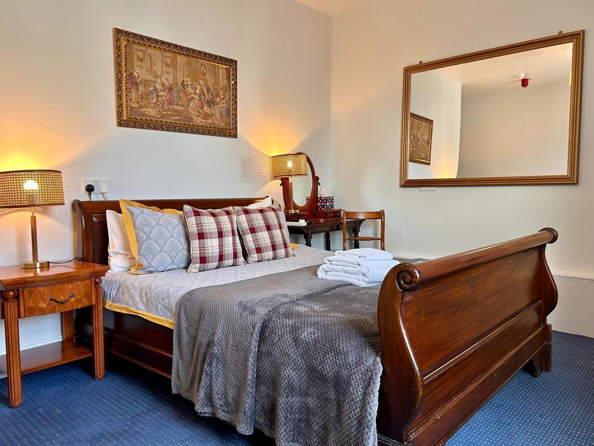Guest house Clarence Quarters Self-catering *