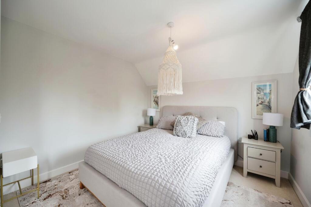 Holiday home 3 Bedroom Beautiful With Garden, Ac, Hot Tub