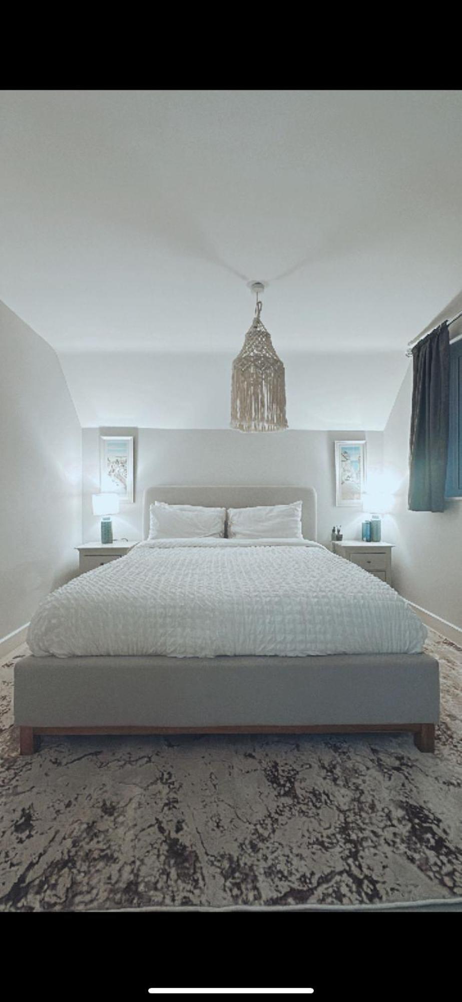 Holiday home 3 Bedroom Beautiful With Garden, Ac, Hot Tub Portsmouth