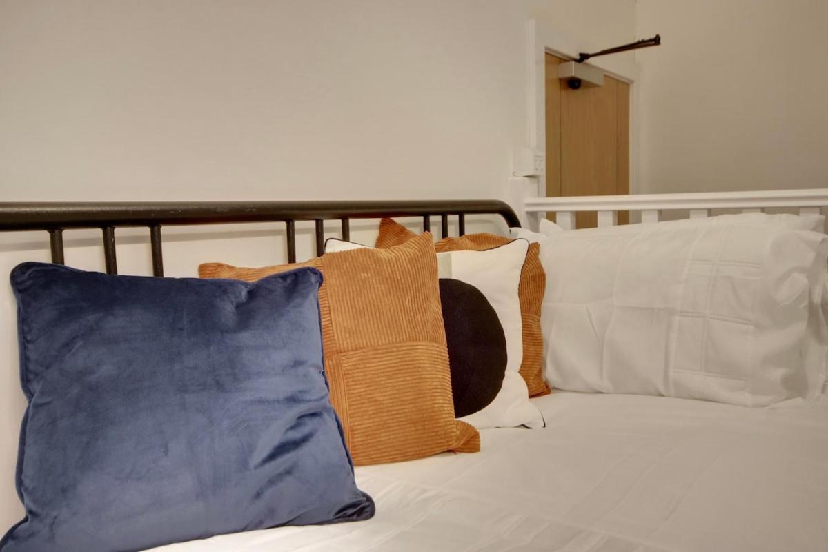 Apartment Aylward Apartments Compact Studio, Near City Centre And Gunwharf Quays *