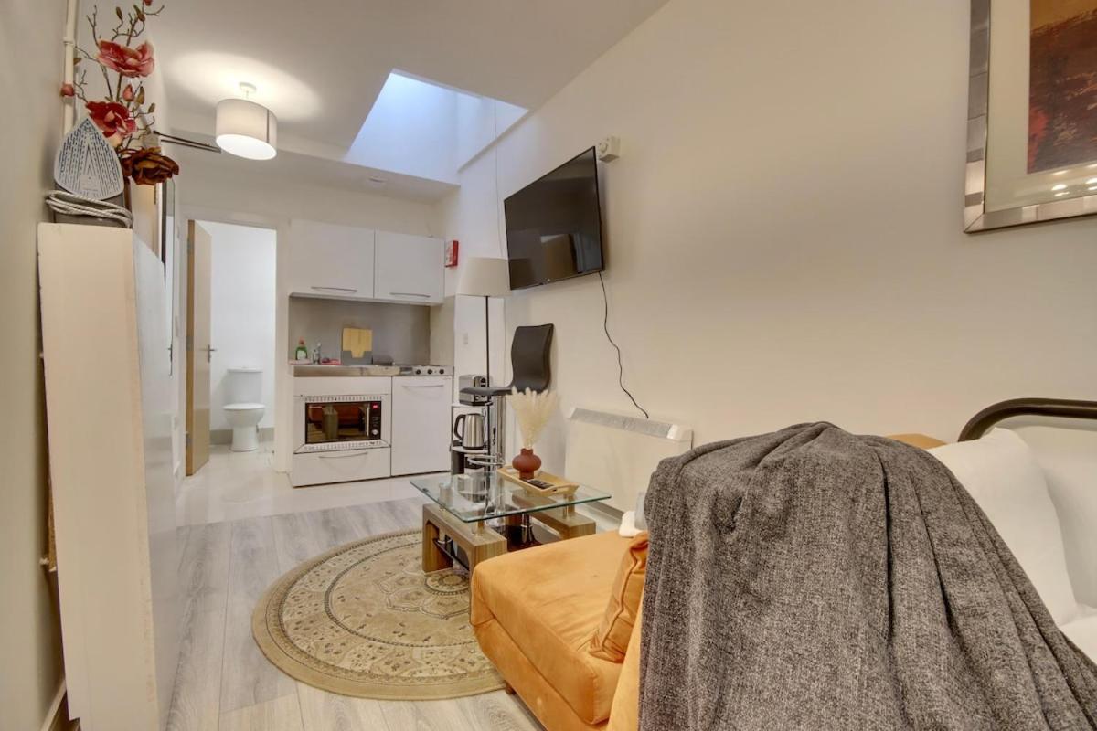 Apartment Aylward Apartments Compact Studio, Near City Centre And Gunwharf Quays *