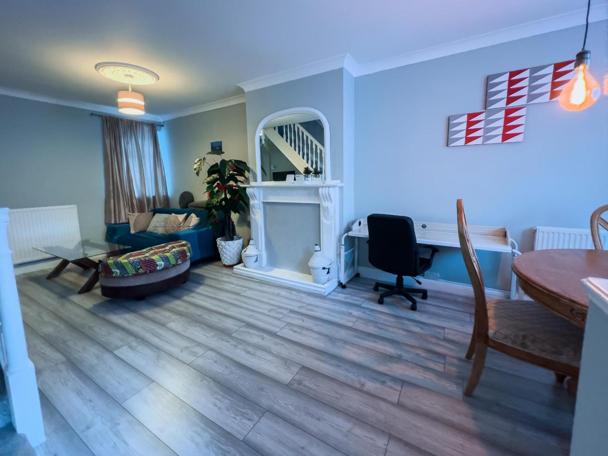Spacious Retreat - Remote Worker & Family Friendly Portsmouth