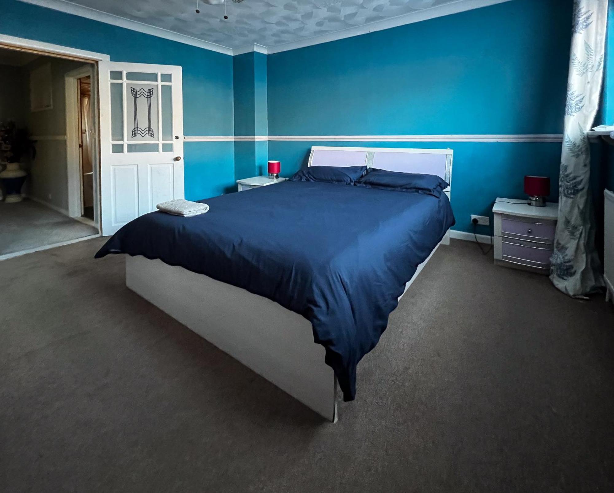 Spacious Retreat - Remote Worker & Family Friendly *