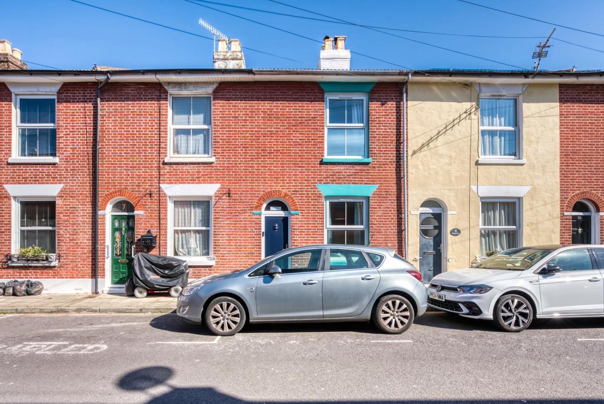 Casa de férias Blue Puffin Stays: Spacious 3-bed Townhouse With Free Parking