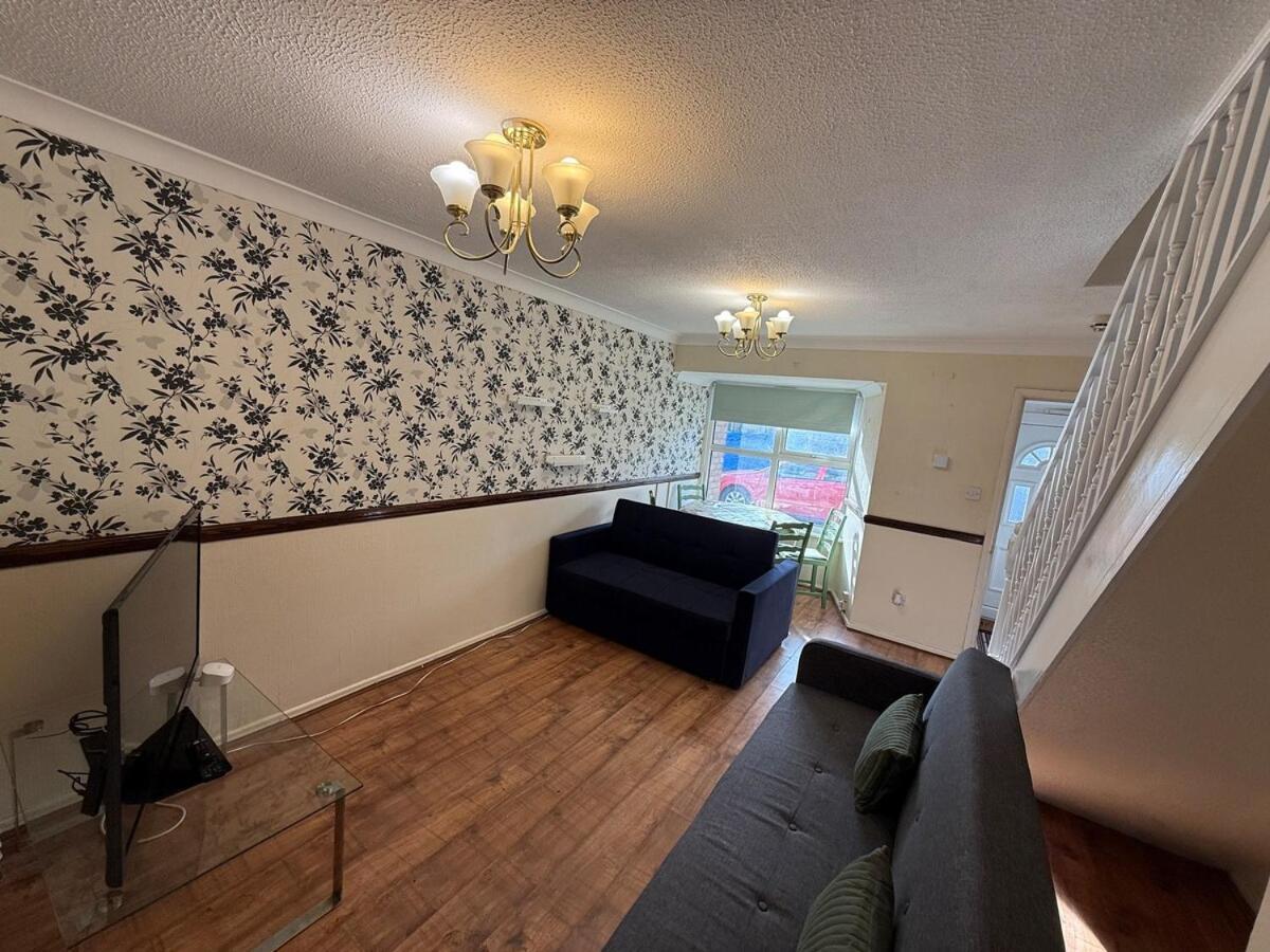 Southsea Cozy With Hot Tub Free Parking Holiday home Portsmouth