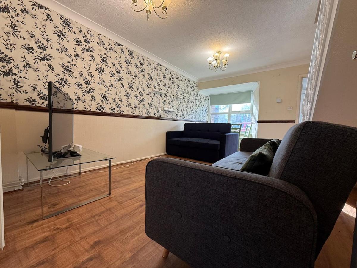 Southsea Cozy With Hot Tub Free Parking * Portsmouth