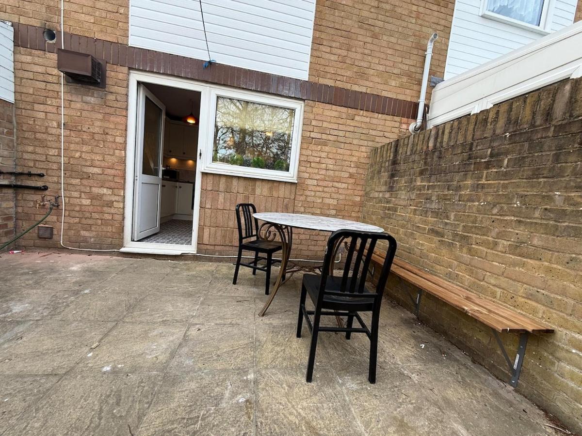 Southsea Cozy With Hot Tub Free Parking * Portsmouth