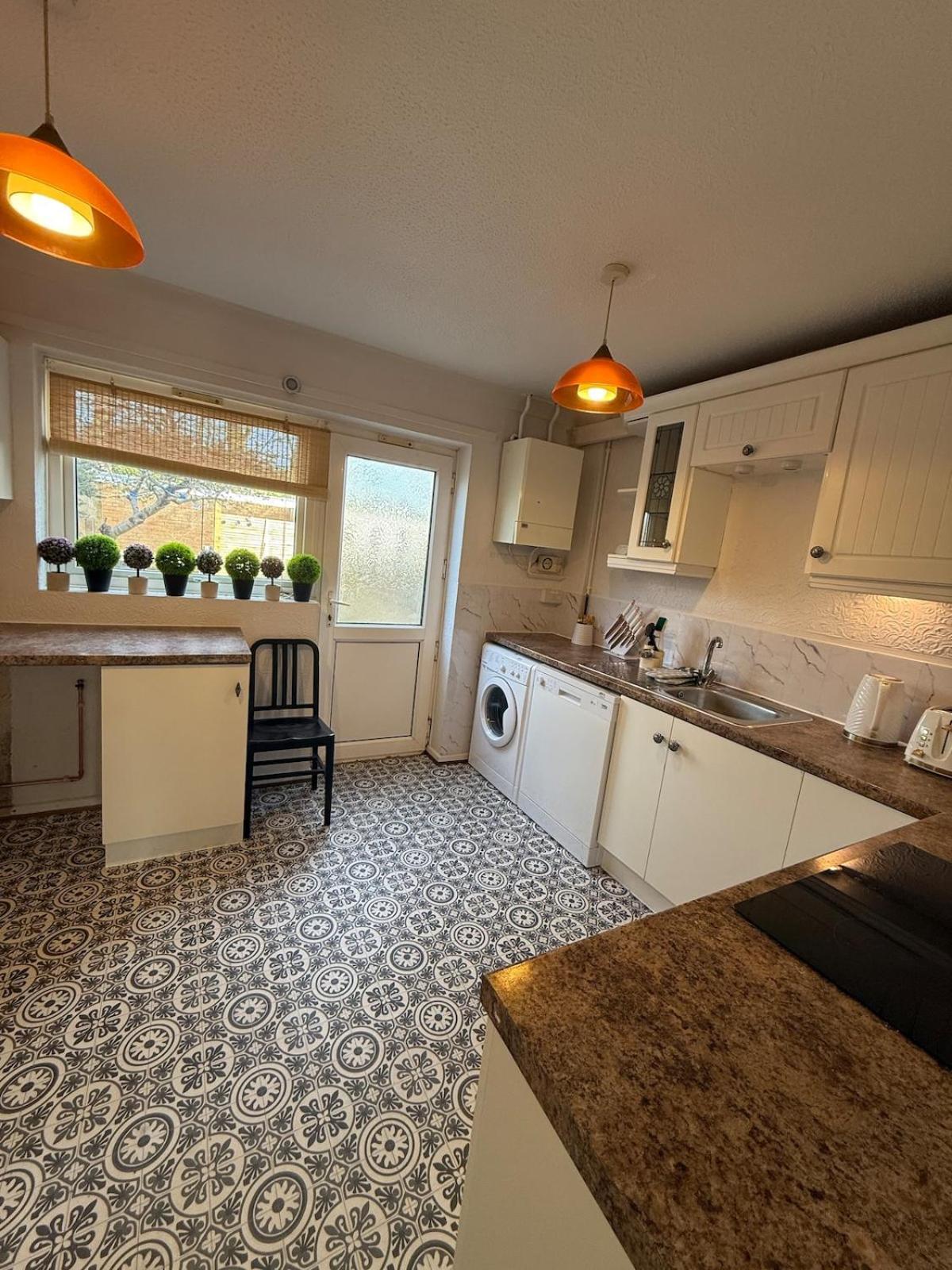 Southsea Cozy With Hot Tub Free Parking Holiday home Portsmouth