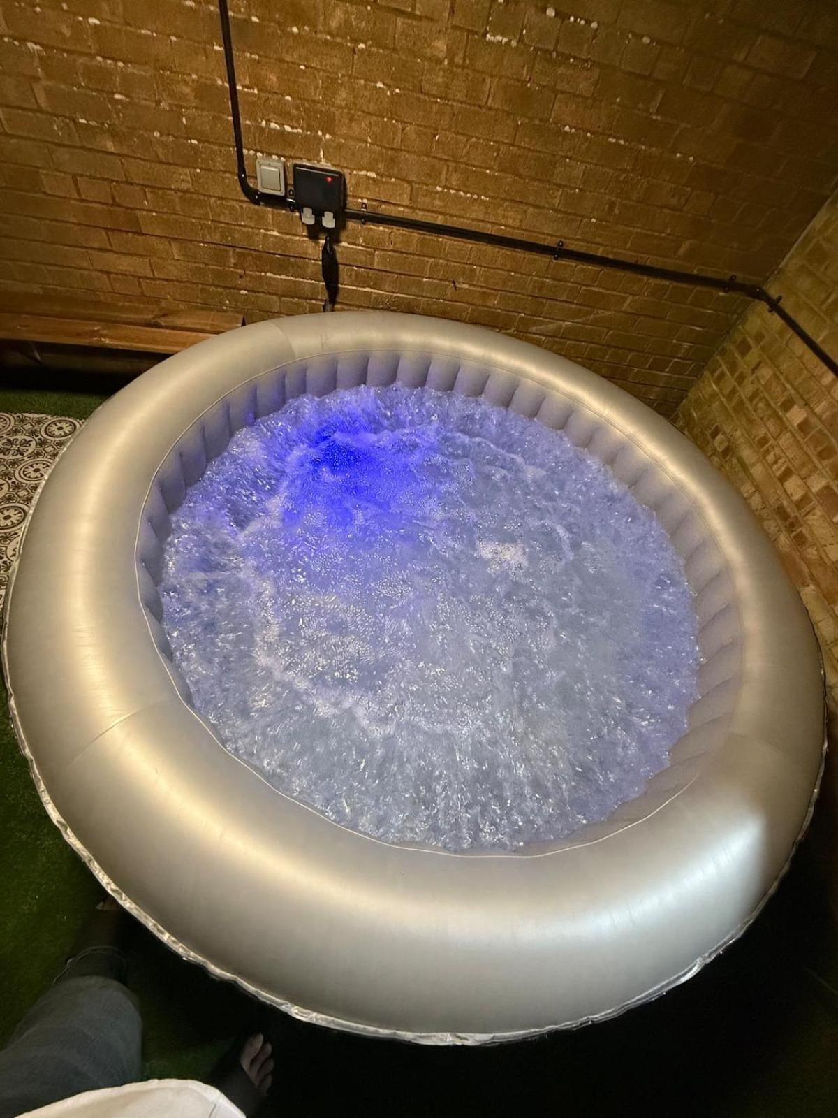 Southsea Cozy With Hot Tub Free Parking Holiday home Portsmouth