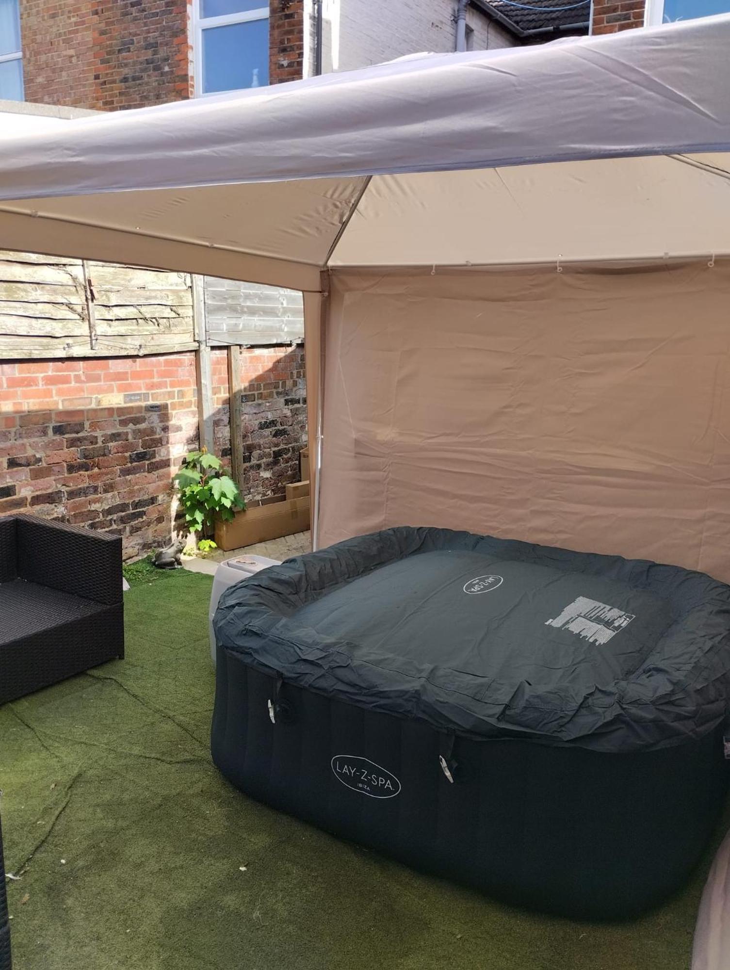 Open Mind - Hot Tub, 5 Bedroom & Free Parking Apartment *