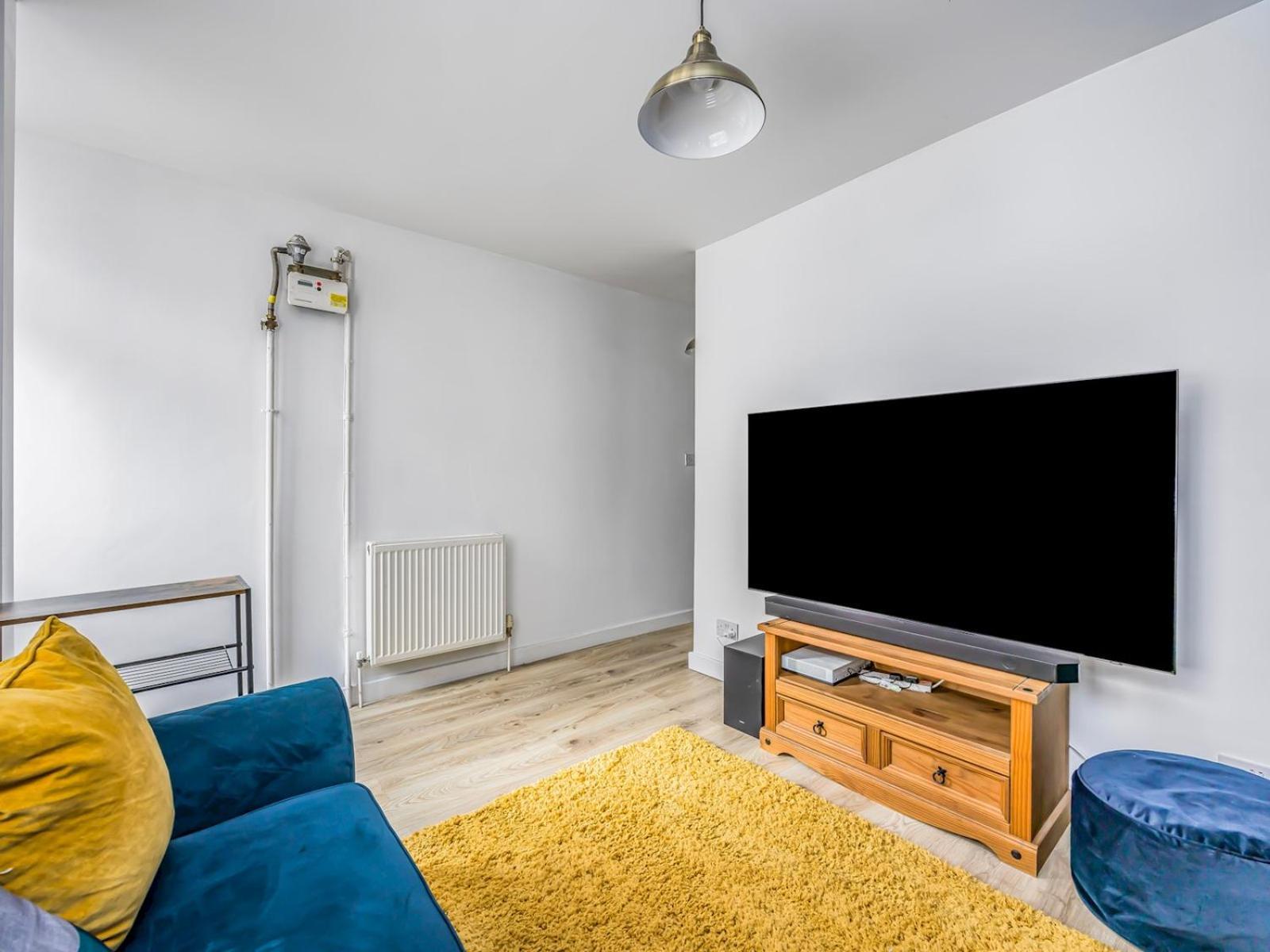 Coastal Southsea House Pass The Keys Holiday home Portsmouth
