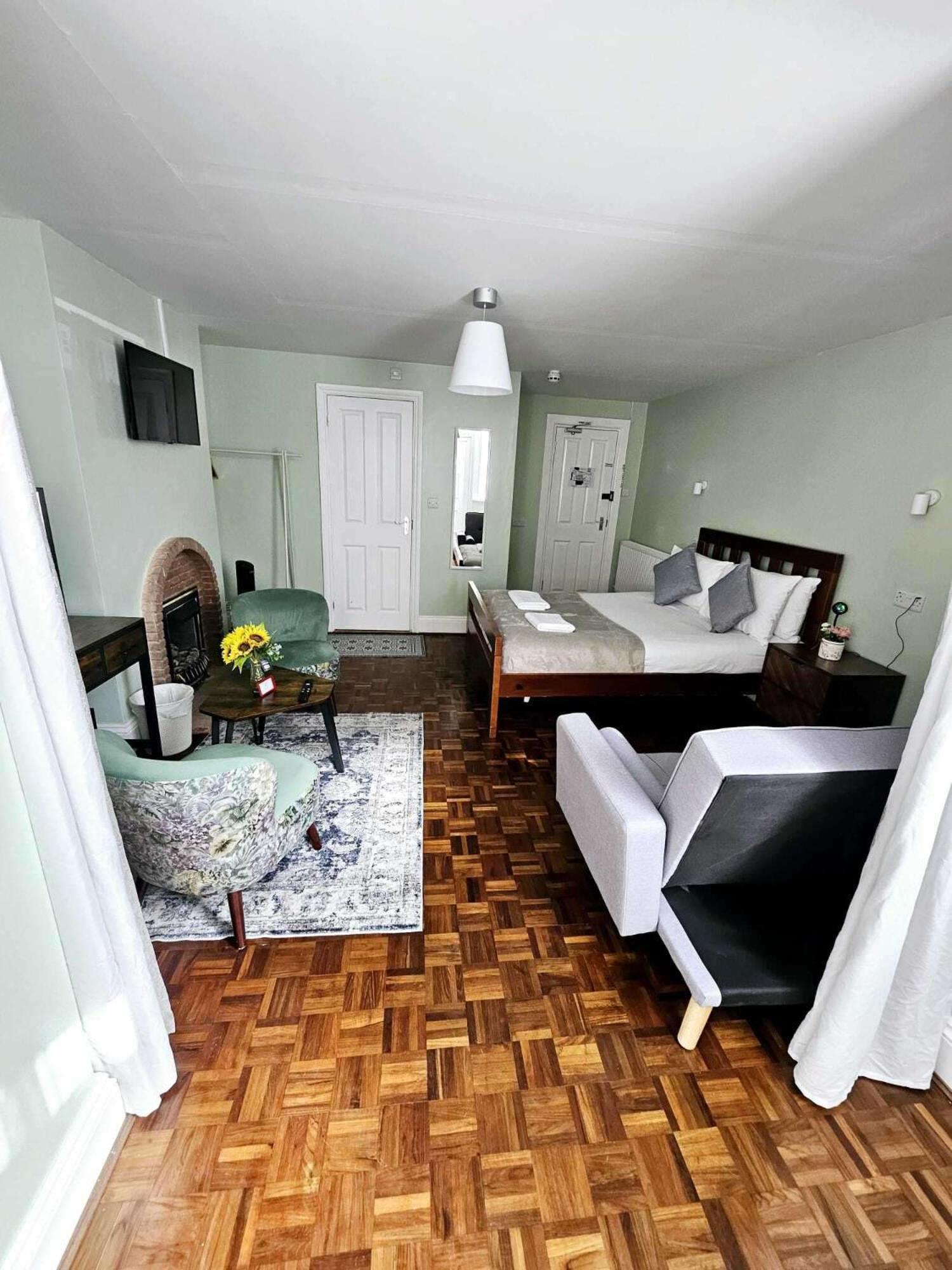 Sleep 6 Seaside Escape - Ev22kwh Self Check-in Apartment *