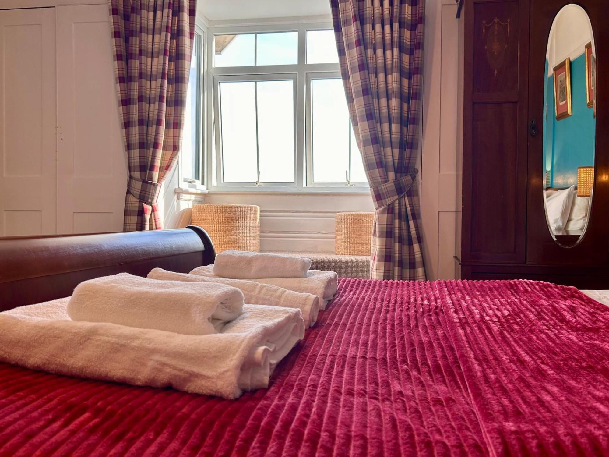 Guest house Clarence Quarters Self-catering *
