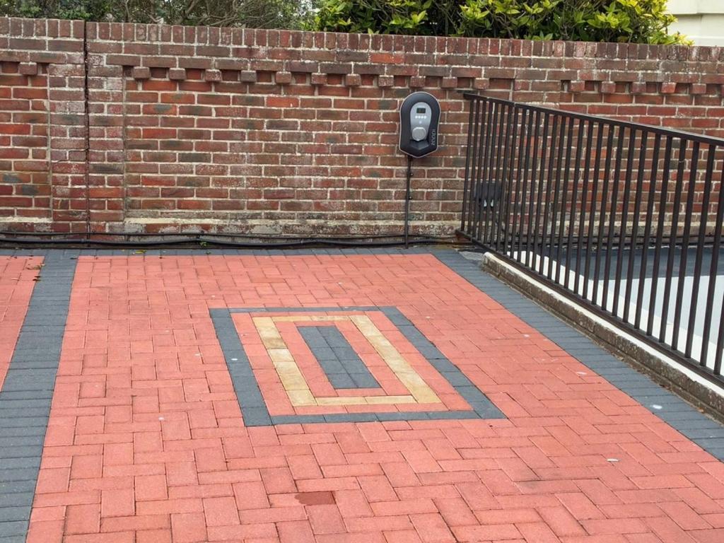 Aparthotel A-n-g - Parking Ev 22kw By The Beach, Canoe & South Parade Pier Portsmouth