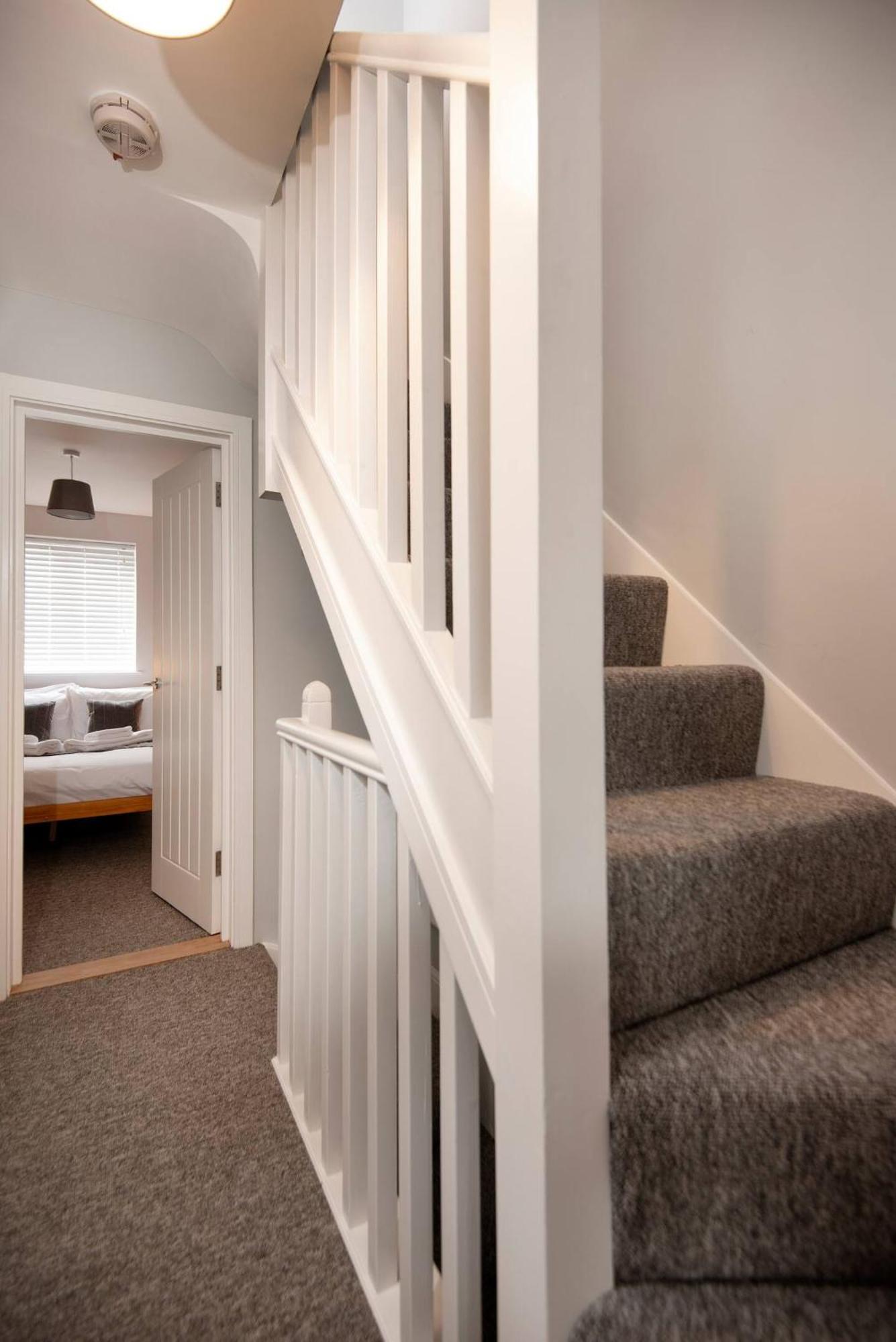 Harold House - Modern Open Plan 4 Bedroom, 3 Bathroom House In Southsea, Portsmouth