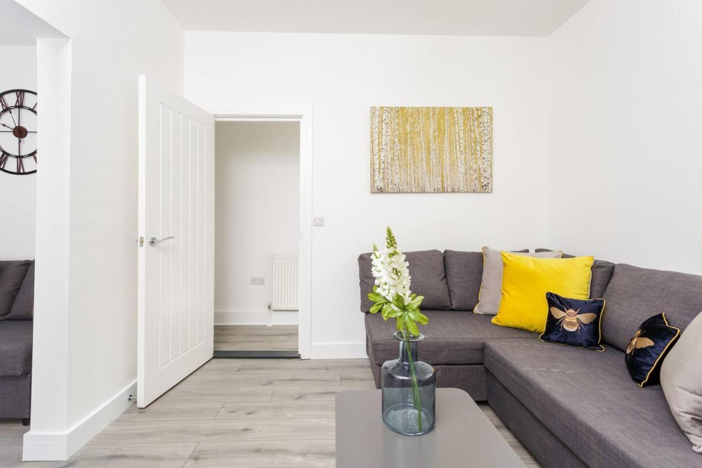 Harold House - Modern Open Plan 4 Bedroom, 3 Bathroom House In Southsea, Portsmouth