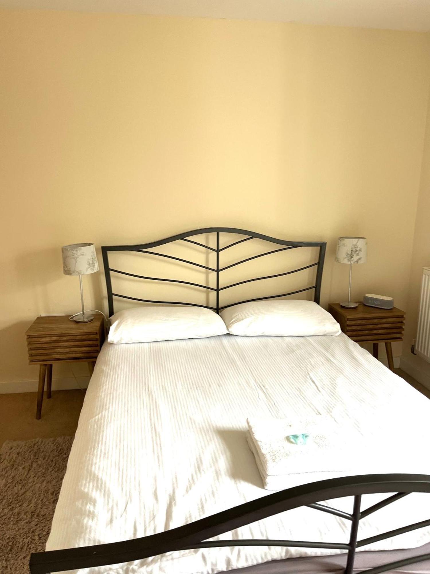 Apartment Spacious Two Bedrooms For Business And Portsmouth