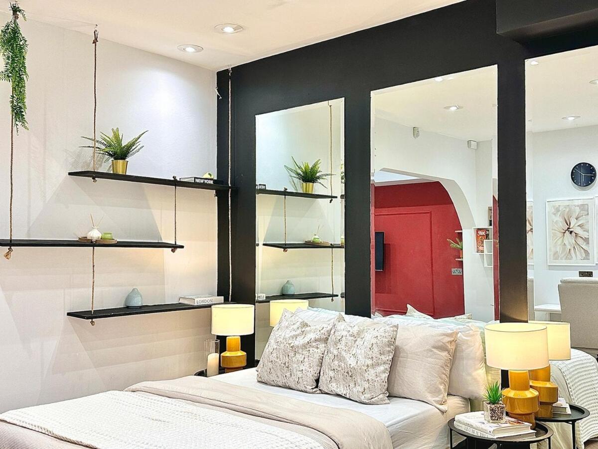 Apartment Colson - Best Find In Portsmouth, Sleeps 4, Centrally Located Near City Centre, Gunwharf And University *