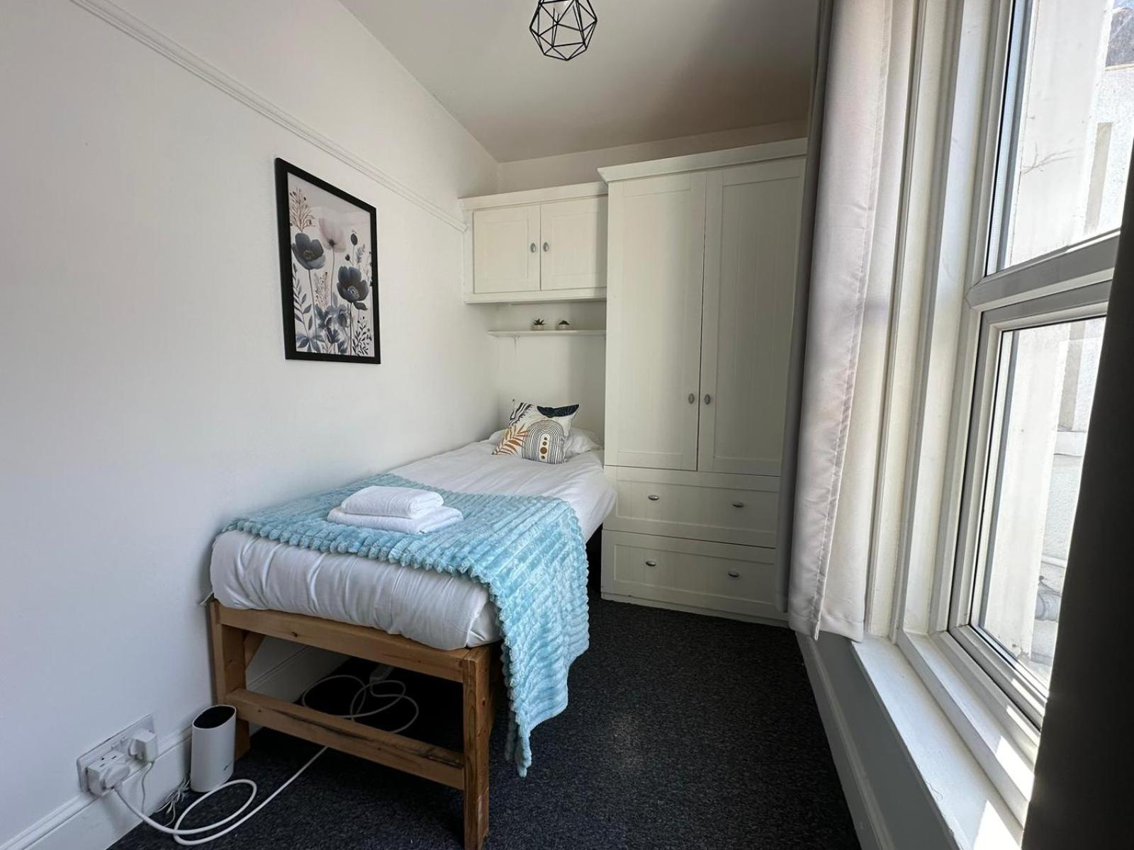 Open Mind - 9 Guests & Free Parking Portsmouth