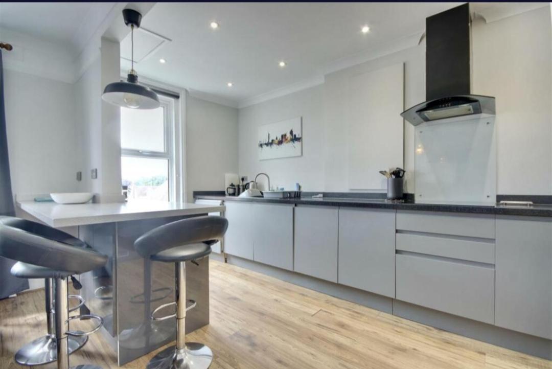 Lennox Lodge 2 Apartment *