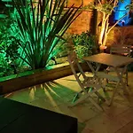 Cottage Grove Homestay Rooms