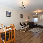 Air Maison - Centrally Located Family Home
