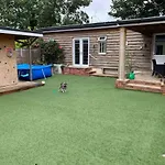 Air Maison - Detached Chalet Bungalow