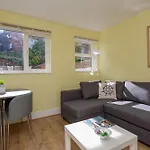 Stopover At Lowcay Apartment D With Allocated Parking