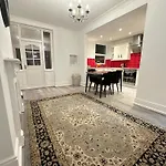 Portsmouth Pearl - Double Room With Shared Bathroom - Free Parking, Wi-Fi, Garden, Beach