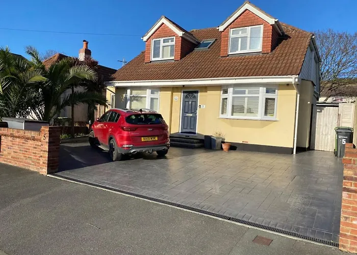 Air Maison - Detached Chalet Bungalow
