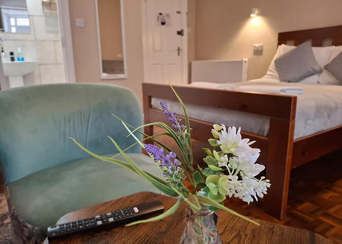 Inn By The Sea, Portsmouth, Parking Ev 22Kw Available