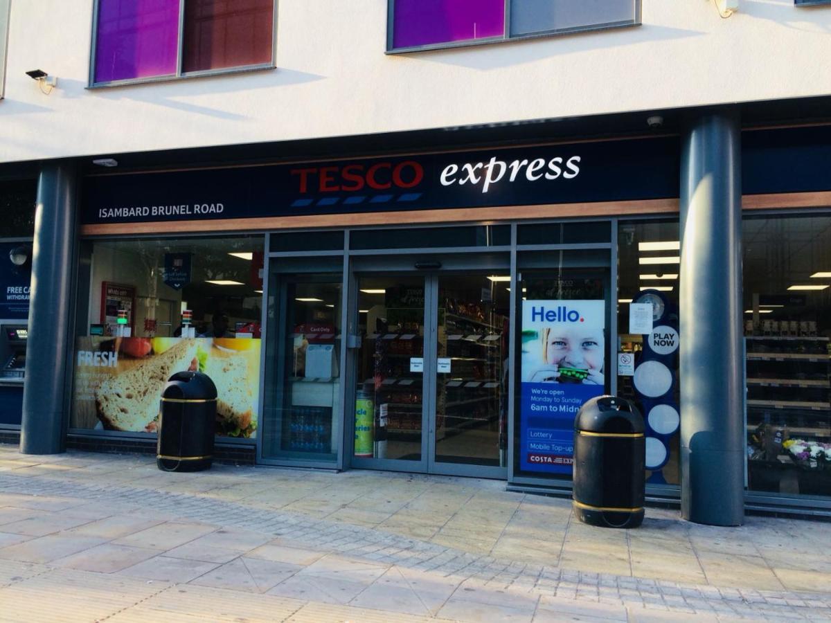 Apartment Enterprise House Next To & Southsea Train Station *