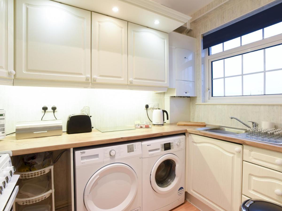 Apartamento Pass The Keys Superb Location 1bedroom Apt Sleeps 4 With Free Parking